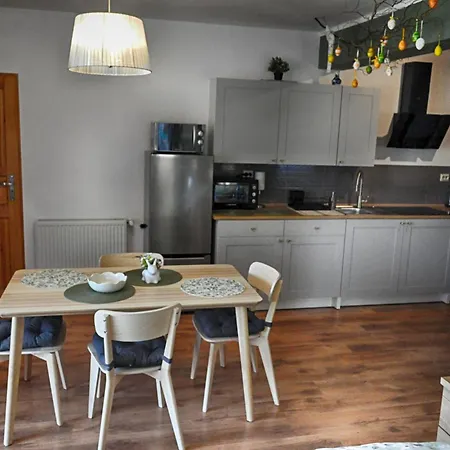 Apartamenty W Dolinie Goscina Apartment *