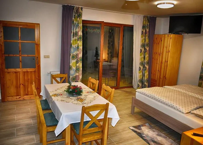 Apartment Apartamenty W Dolinie Goscina